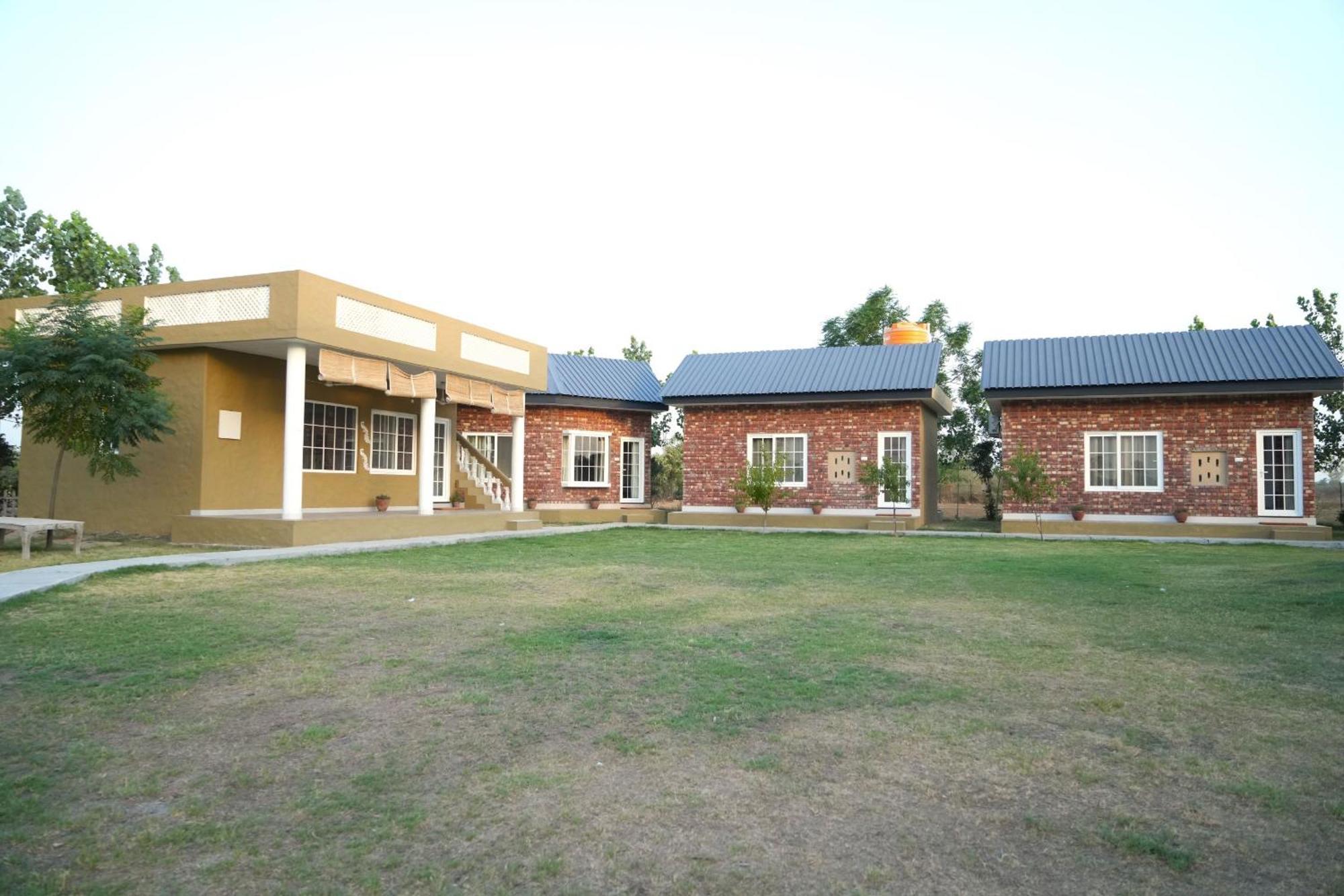 Rustic Roots Farm Stay Attari Экстерьер фото
